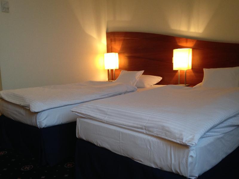 Parkhotel Lyson Inwałd Extérieur photo