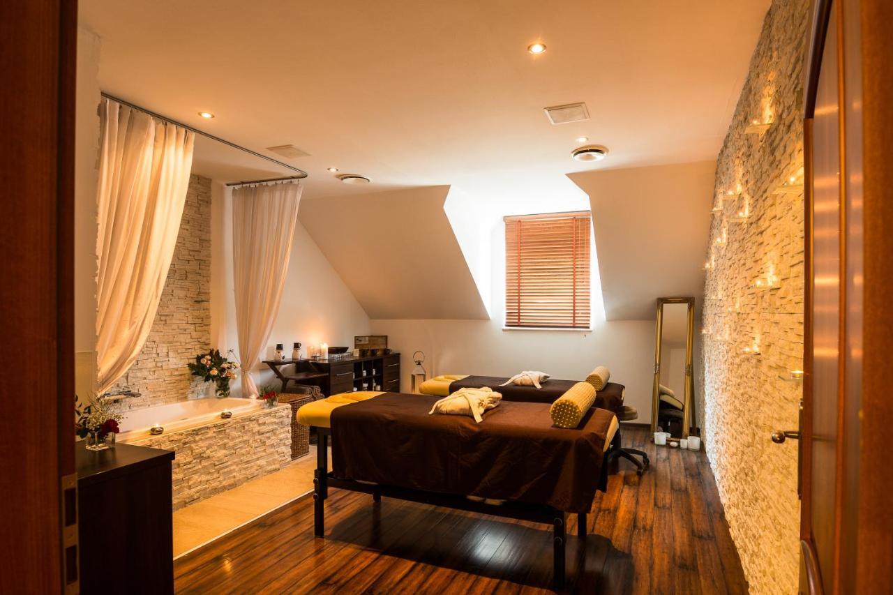 Parkhotel Lyson Inwałd Extérieur photo
